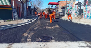 Avanza a buen ritmo la obra de pavimentación definitiva en un sector de barrio Empalme Graneros