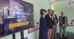 Javkin: «La Feria del Libro es un espacio para reivindicar la cultura popular y al alcance de la ciudadanía»