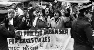 Comienza ciclo de charlas «A 40 años de la democracia»