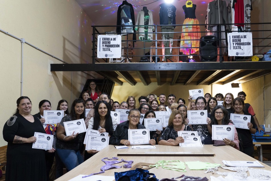 Escuela de Diseño y Producción Textil: 120 personas se capacitaron durante el verano