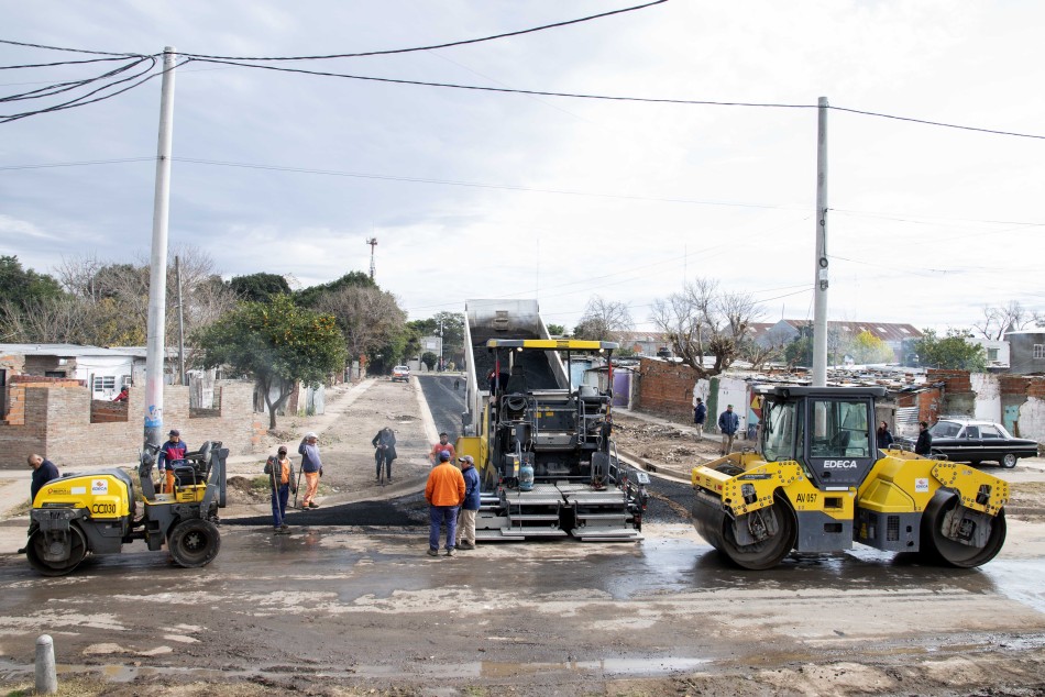 El municipio avanza en la urbanización de barrio Tablada con nuevas obras de pavimentación