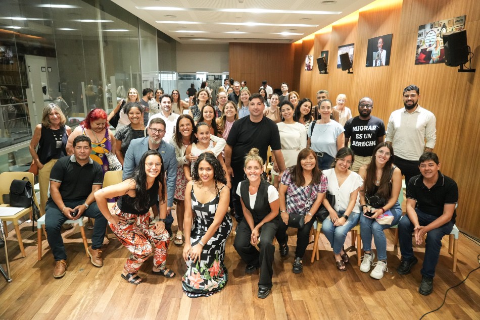 Se presentó una campaña de sensibilización sobre la migración en Rosario