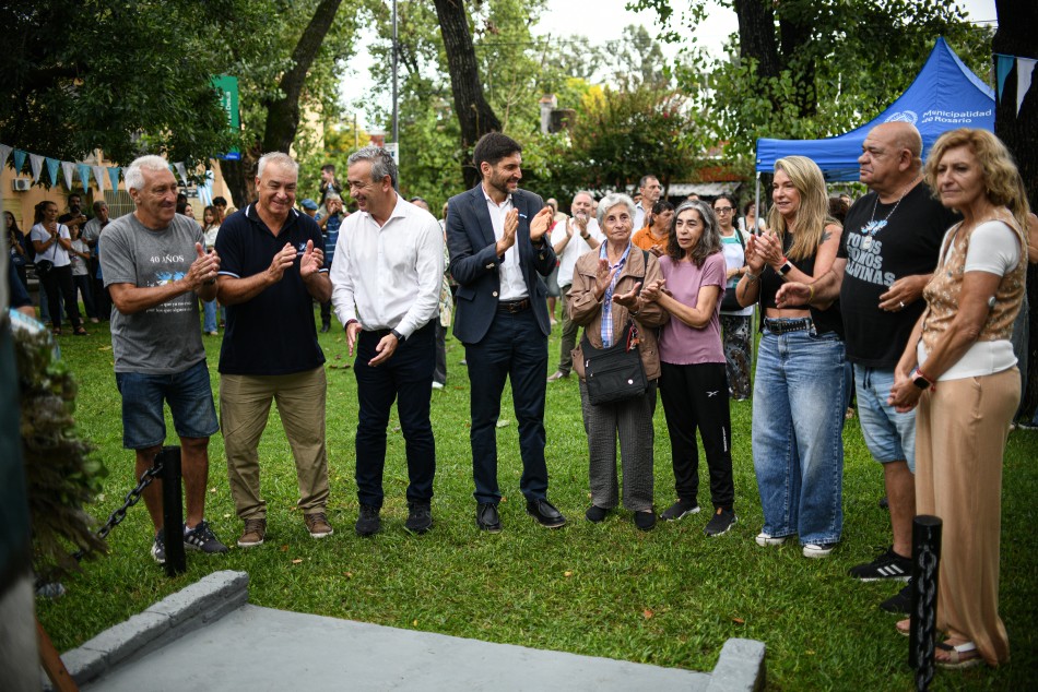 Malvinas: el intendente participó de un sentido homenaje en la plaza Soldado Desza